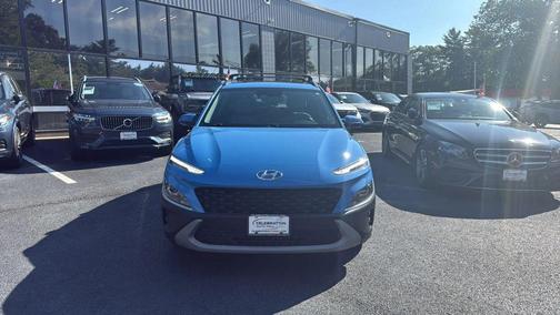 2022 Hyundai KONA SEL