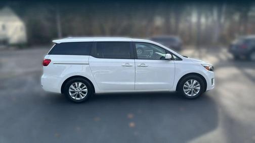 2018 Kia Sedona LX