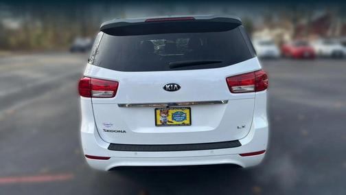 2018 Kia Sedona LX