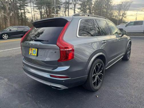 2018 Volvo XC90 T6 Momentum