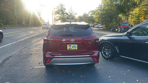 2021 Toyota Highlander Platinum