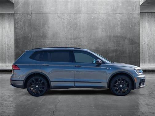 2021 Volkswagen Tiguan 2.0T SE R-Line Black