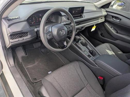 2025 Honda Accord LX 1.5T