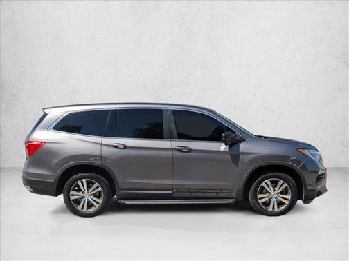 Modern Steel Metallic 2017 Honda Pilot EX-L