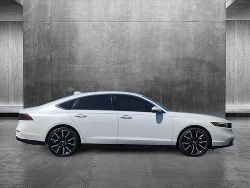 2023 Honda Accord Hybrid Touring