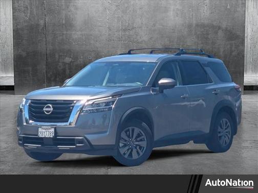 2022 Nissan Pathfinder SV 2WD