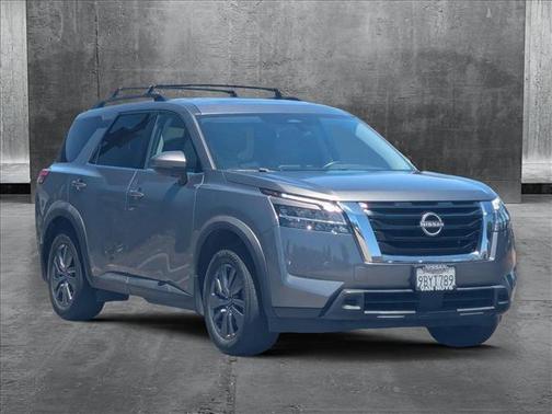 2022 Nissan Pathfinder SV 2WD