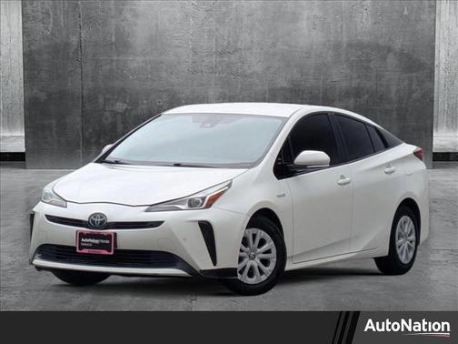 2019 Toyota Prius LE