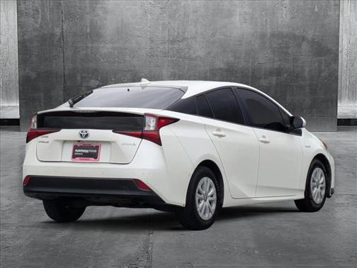 2019 Toyota Prius LE