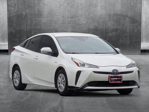 2019 Toyota Prius LE