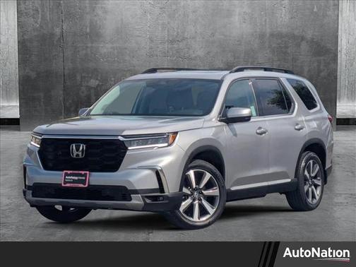 2024 Honda Pilot Touring 8-Passenger
