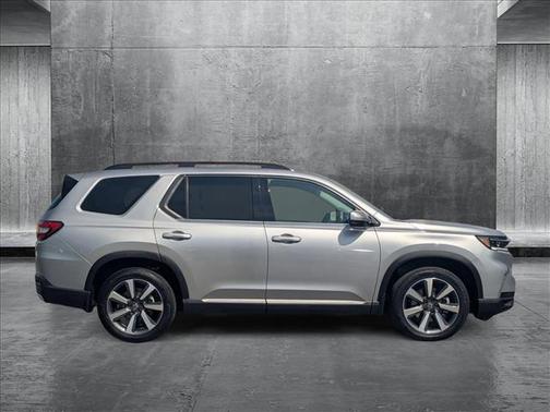 2024 Honda Pilot Touring 8-Passenger