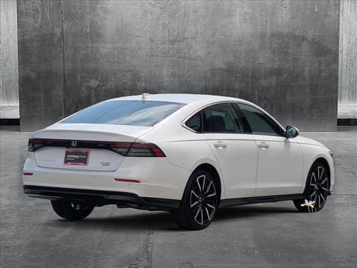 2025 Honda Accord Hybrid Touring