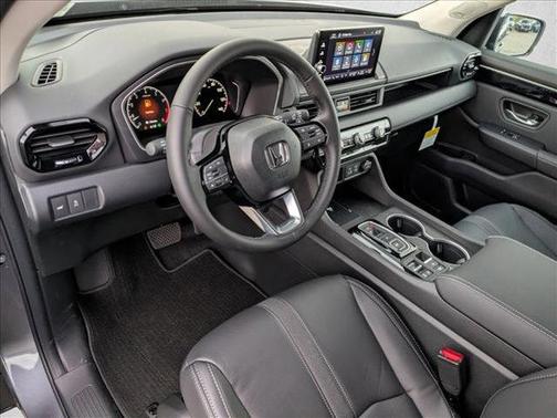 2025 Honda Pilot Touring 8-Passenger