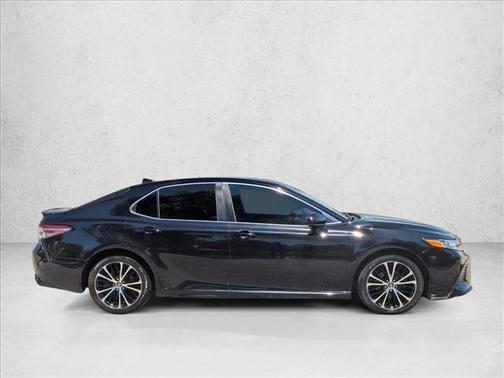 Midnight Black Metallic 2019 Toyota Camry SE