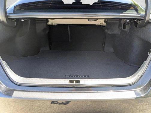 Midnight Black Metallic 2019 Toyota Camry SE