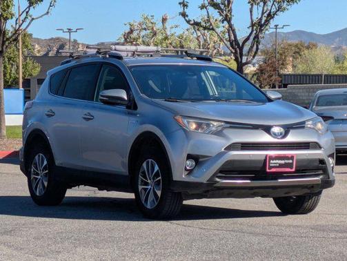 2017 Toyota RAV4 Hybrid SE