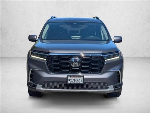 Modern Steel Metallic 2025 Honda Pilot Touring 8-Passenger