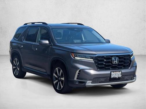 Modern Steel Metallic 2025 Honda Pilot Touring 8-Passenger
