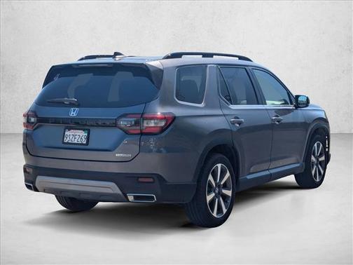 Modern Steel Metallic 2025 Honda Pilot Touring 8-Passenger
