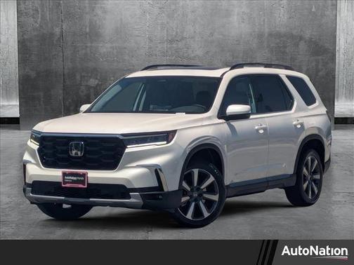 2025 Honda Pilot Touring 8-Passenger