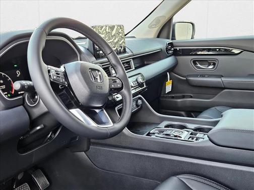 2025 Honda Pilot Touring 8-Passenger
