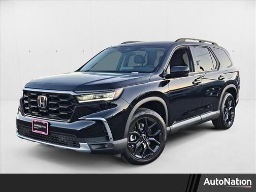 2025 Honda Pilot Touring 8-Passenger