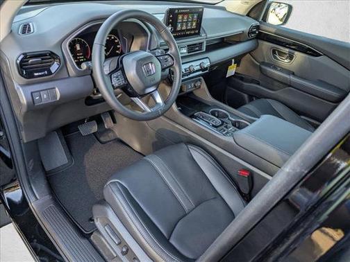 2025 Honda Pilot Touring 8-Passenger
