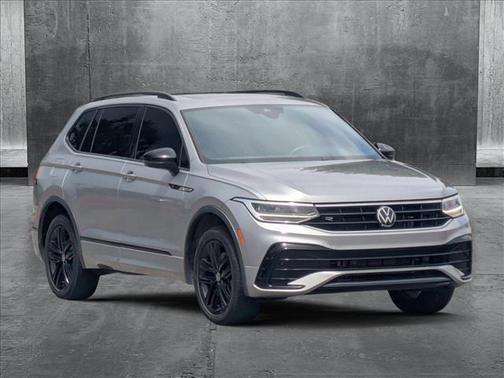 2022 Volkswagen Tiguan 2.0T SE R-Line Black 4MOTION