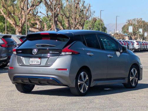 2022 Nissan Leaf SV 40 kWh