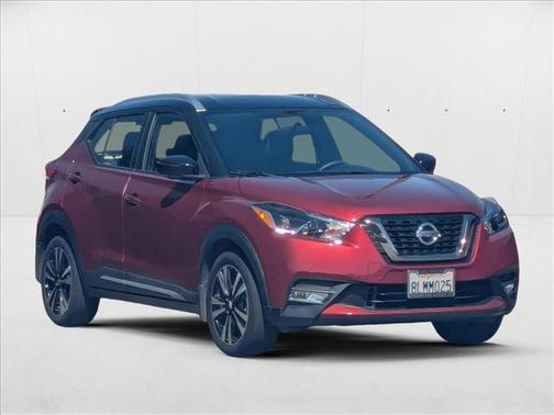 2019 Nissan Kicks SR
