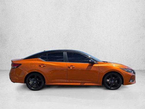 Monarch Orange Metallic/Super Black 2022 Nissan Sentra SR