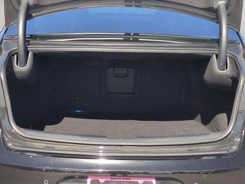 2017 Kia Cadenza Technology