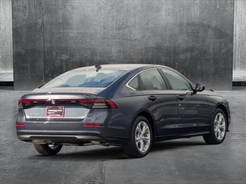 2025 Honda Accord LX 1.5T