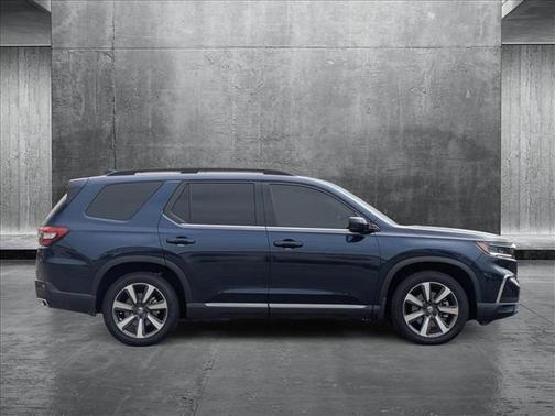 2025 Honda Pilot Touring 8-Passenger