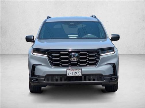 2023 Honda Pilot AWD Sport
