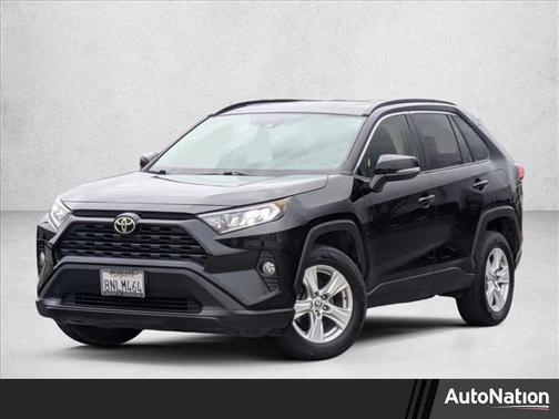 2020 Toyota RAV4 XLE