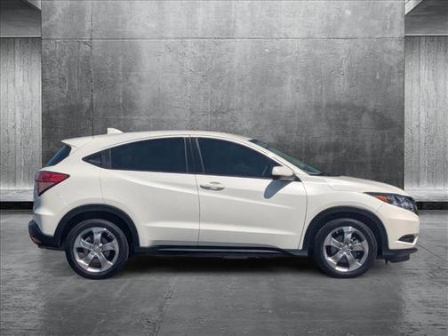 2017 Honda HR-V LX