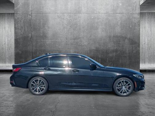 2019 BMW 330 330i
