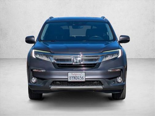 2022 Honda Pilot Touring 8-Passenger