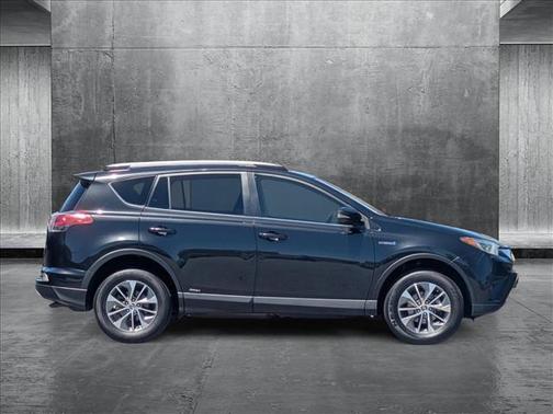 2018 Toyota RAV4 Hybrid XLE