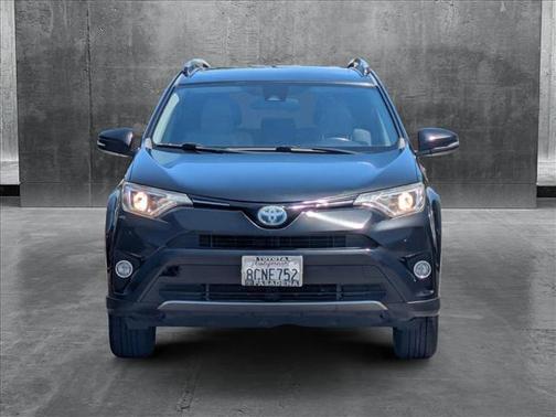 2018 Toyota RAV4 Hybrid XLE