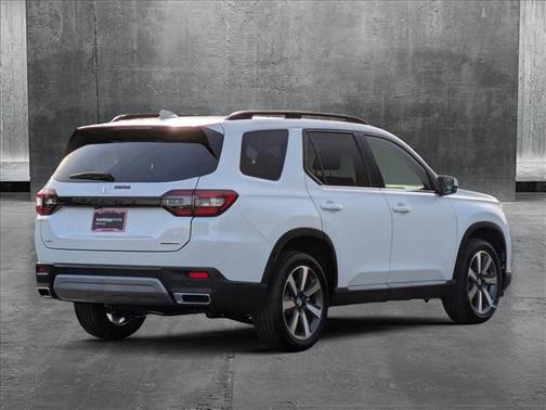2025 Honda Pilot Touring 8-Passenger