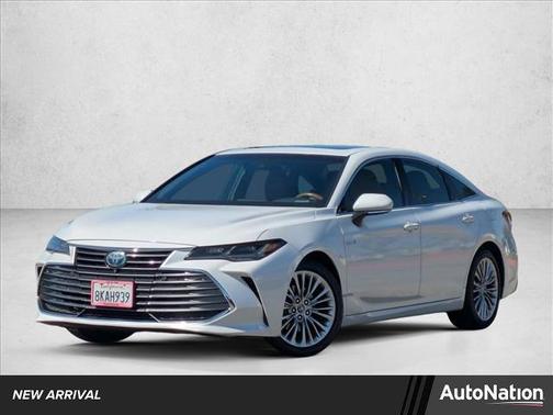 2019 Toyota Avalon Hybrid Limited