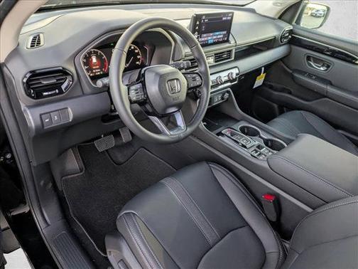 2025 Honda Pilot Touring 8-Passenger