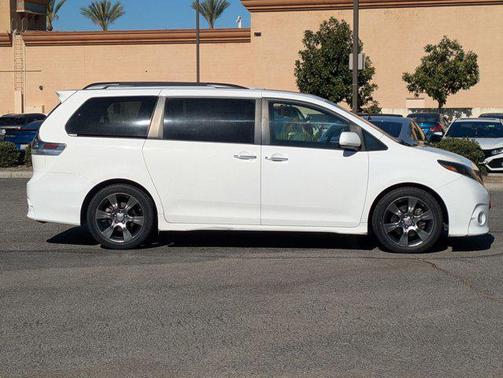 2015 Toyota Sienna SE Premium