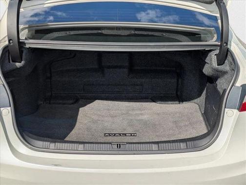 2013 Toyota Avalon Hybrid XLE Touring