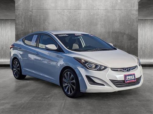 Photo 3 of 25 of 2016 Hyundai Elantra SE