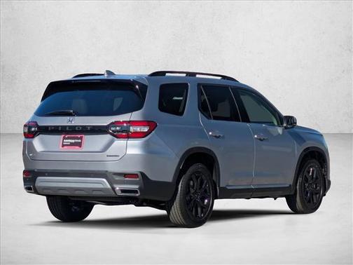 2025 Honda Pilot Touring 8-Passenger