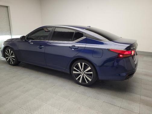 2022 Nissan Altima SR FWD